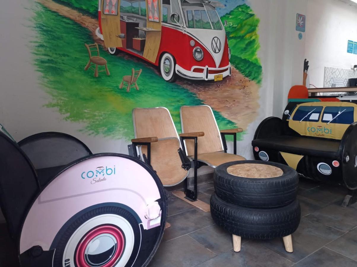 Combi, 2 Good 4 Less Hotell Salento Eksteriør bilde