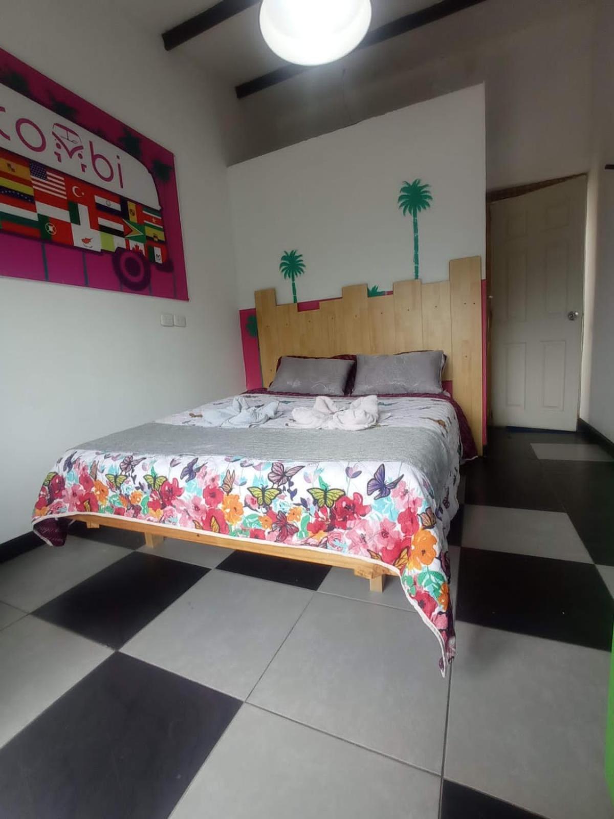Combi, 2 Good 4 Less Hotell Salento Eksteriør bilde