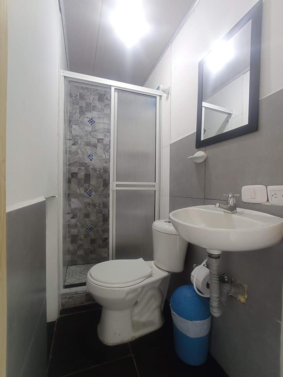 Combi, 2 Good 4 Less Hotell Salento Eksteriør bilde