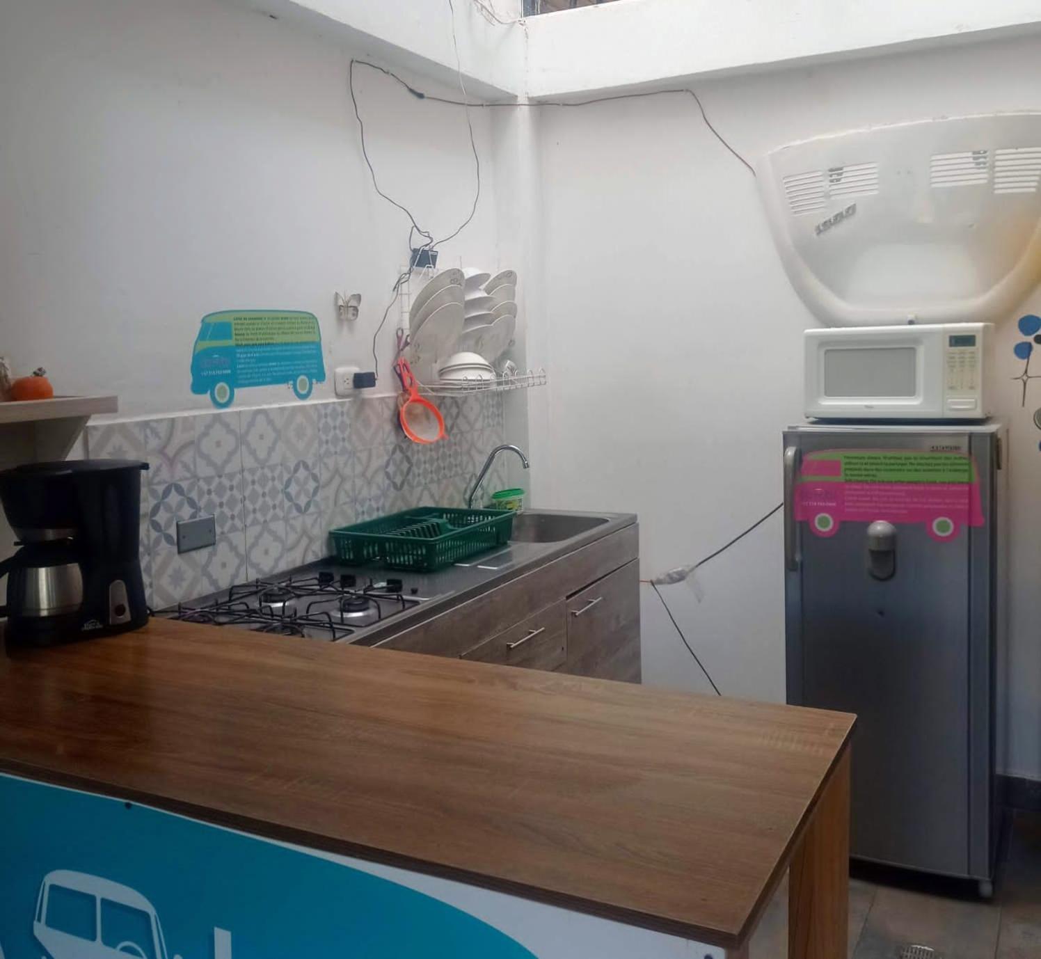 Combi, 2 Good 4 Less Hotell Salento Eksteriør bilde